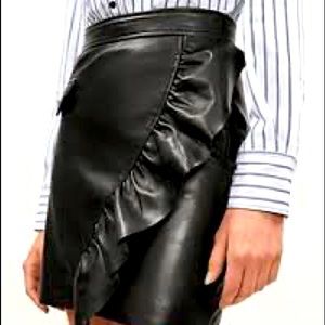 Sandro Hanna Leather Skirt